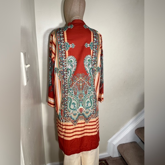 Beautiful SAPPHIRE LADIES 2 piece suit, SMALL SIZE - Picture 4 of 8